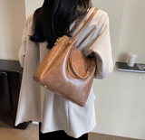 Korean commuter shoulder messenger bag HZ1024