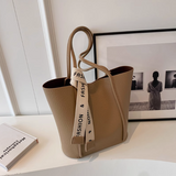 capacity commuter bucket bag HZ1024