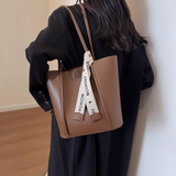 capacity commuter bucket bag HZ1024