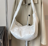 large capacity commuter messenger bag croissant HZ1024