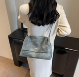 bag women's large capacity autumn and winter new fashion niche chain shoulder messenger bag HZ1024