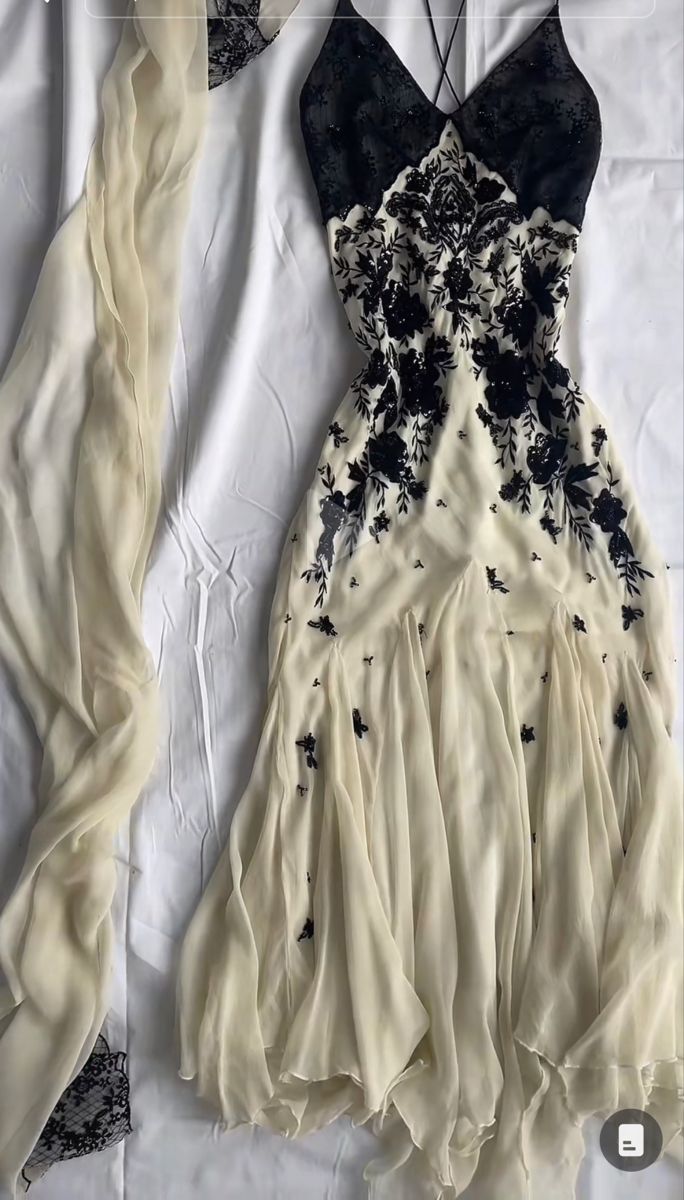 Spaghetti Strap Chiffon Applique Long Prom Dresses Temperament Party Dresses HZ1024