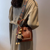 Korean style fashion shoulder messenger bag niche design portable bucket bag HZ1024