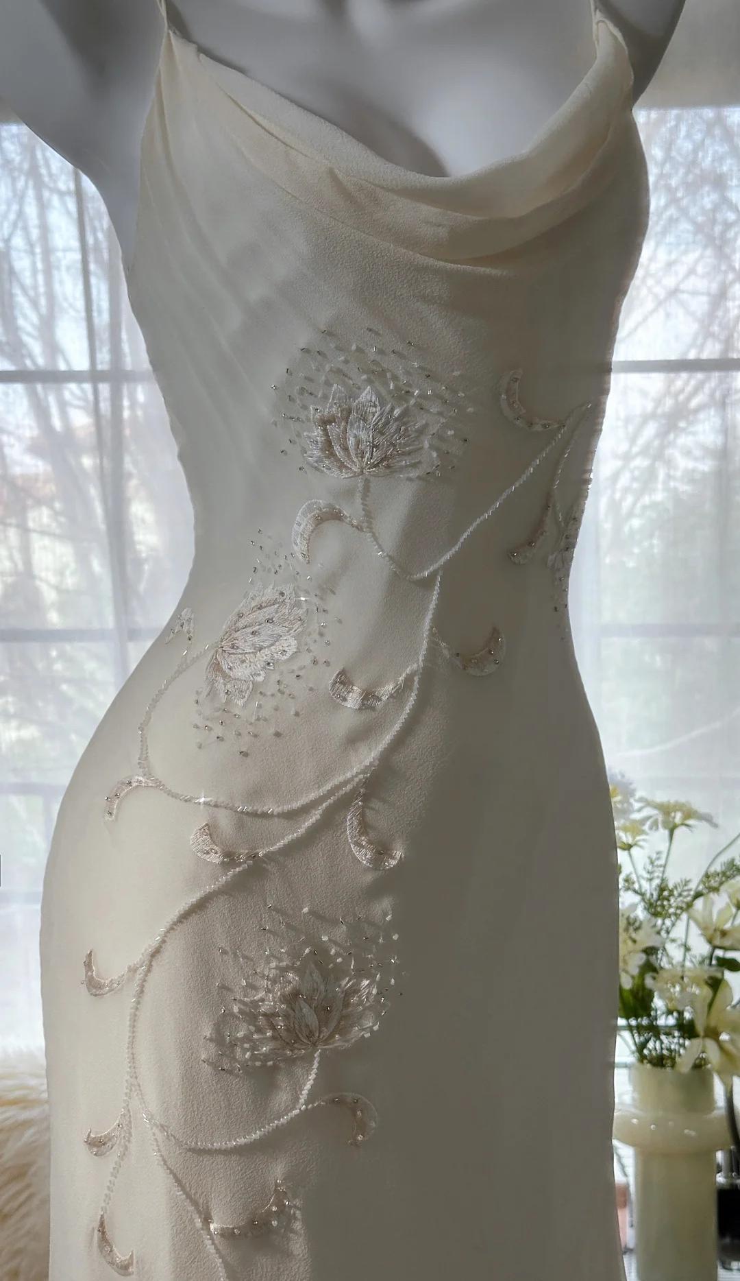 Fairytale White Chiffon Short Prom Dress Vintage Applique Beading Party Dresses HZ1024