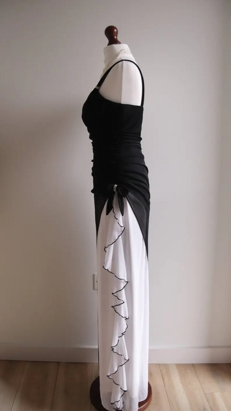 Black V-neck Chiffon Ball Dress Glam Ruffle Party Dress HZ1024