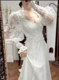 A-Line V-neck Long Sleeve Embroidered Applique Tulle Long Sleeve Vintage Wedding Dress HZ1024