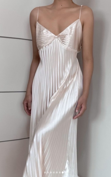 Champagne Spaghetti Straps Guest Dresses Sheath Pleated Chiffon Fashion Prom Dress with Backless HZ1024
