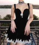 Black Sweetheart Neck A-Line Satin Lace Short Evening Gowns Party Dresses HZ1024