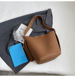capacity commuter shoulder bag HZ1024