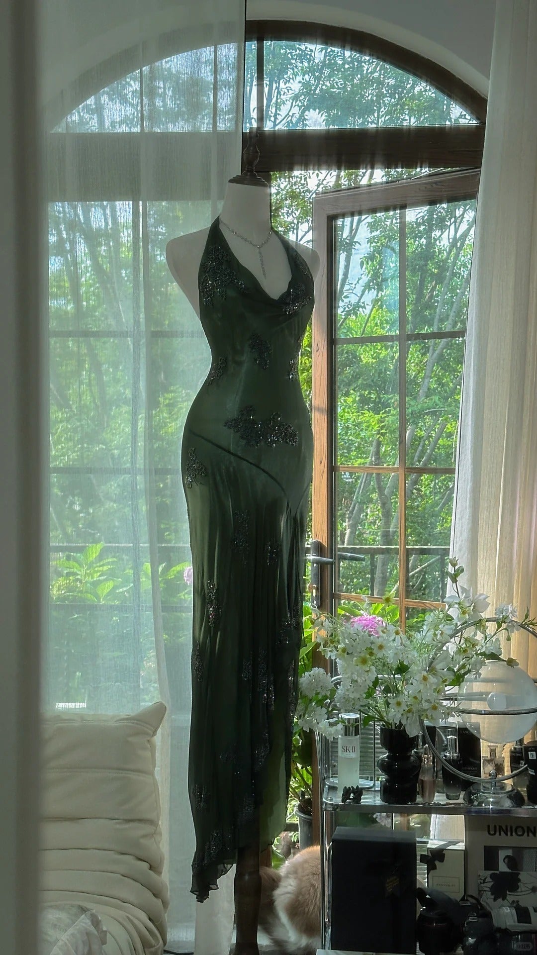 Green Halter Sheath Beaded Chiffon Long Prom Dresses Elegant Green Evening Gowns HZ1024