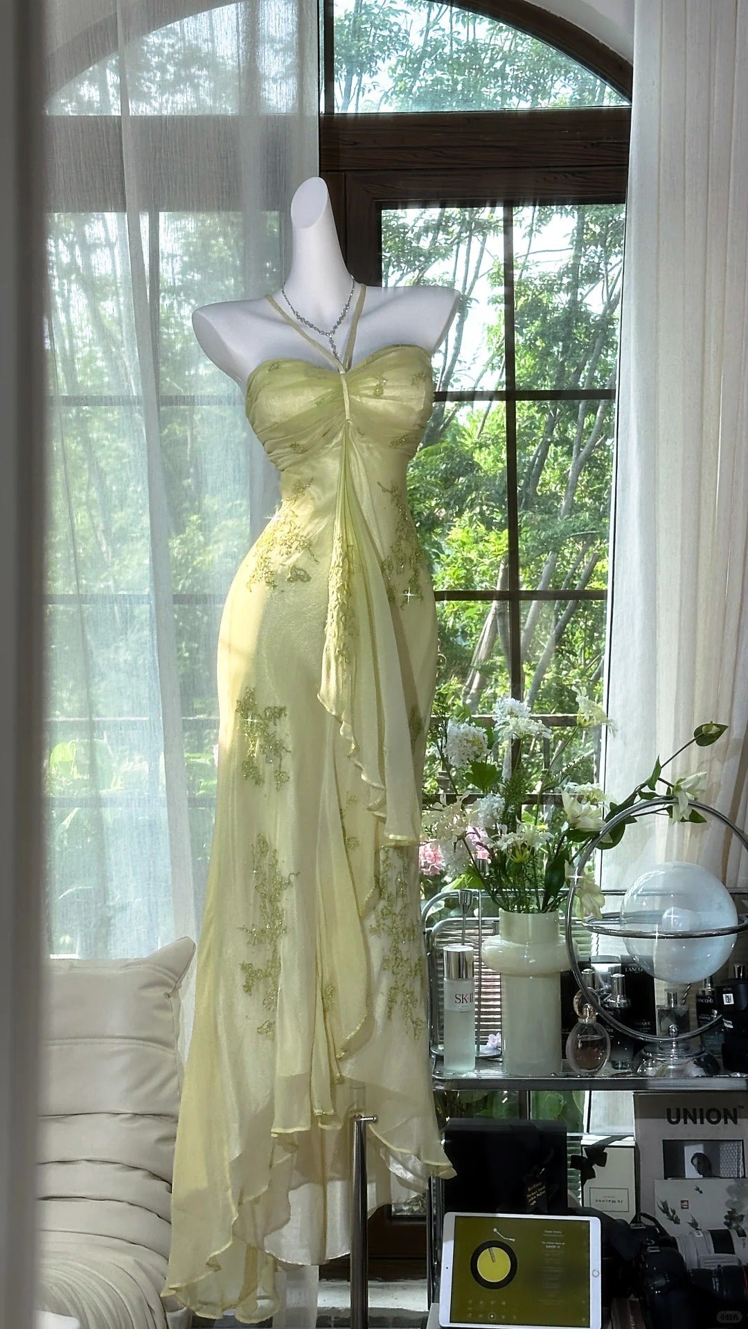 Halter Sheath Chiffon Beaded Formal Dresses, Light Green Long Prom Dresses HZ1024