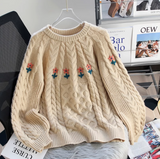 embroidered round neck white cable knot sweater HZ1024