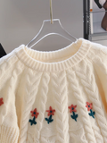 embroidered round neck white cable knot sweater HZ1024