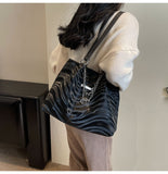 large-capacity commuter tote bag HZ1024