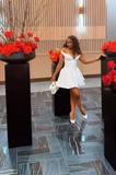 A-Line Off-the-shoulder Formal Dress White Short Prom Dress Homecoming Dress HZ1024