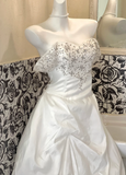 Off-the-shoulder Ball Gown Taffeta Long Wedding Dresses Beaded White Bridal Gowns HZ1024