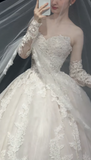 Sweetheart Neck Ball Gown Lace Wedding Dresses Applique White Bridal Gowns Sleeveless Bridal Dresses HZ1024