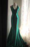 V-neck Mermaid Green Long Prom Dresses Satin Green Long Formal Dresses Sleeveless Wedding Guest Dresses HZ1024
