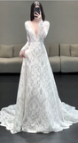 V-neck Mermaid Wedding Dresses with Train Lace Applique White Bridal Gowns Long Sleeve Bridal Dresses HZ1024