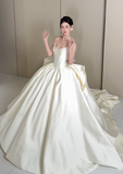 Strapless Ball Gown Long Wedding Dresses Sleeveless Light Champagne Bride Gowns Satin Bridal Dresses HZ1024