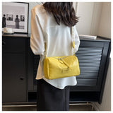 and versatile crossbody bag HZ1024