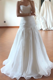 Strapless A-Line Long Wedding Dresses Beaded Tulle Bridal Gowns Sleeveless Bridal Dresses HZ1024
