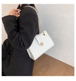 large capacity chain shoulder messenger bag HZ1024