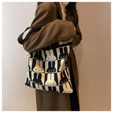 capacity woolen knitted handbag HZ1024
