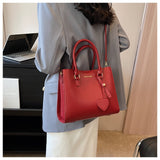 chain messenger bag shoulder square bag HZ1024