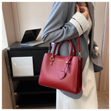 chain messenger bag shoulder square bag HZ1024