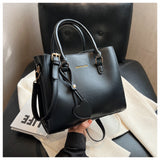 chain messenger bag shoulder square bag HZ1024