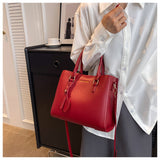 chain messenger bag shoulder square bag HZ1024