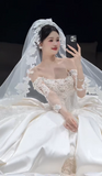 Off-the-shoulder Ball Gown White Wedding Dress with Applique Satin Bridal Dress Elegant Long-sleeved Bridal Gown HZ1024