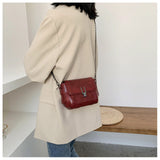 Kong style retro versatile chain crossbody bag HZ1024